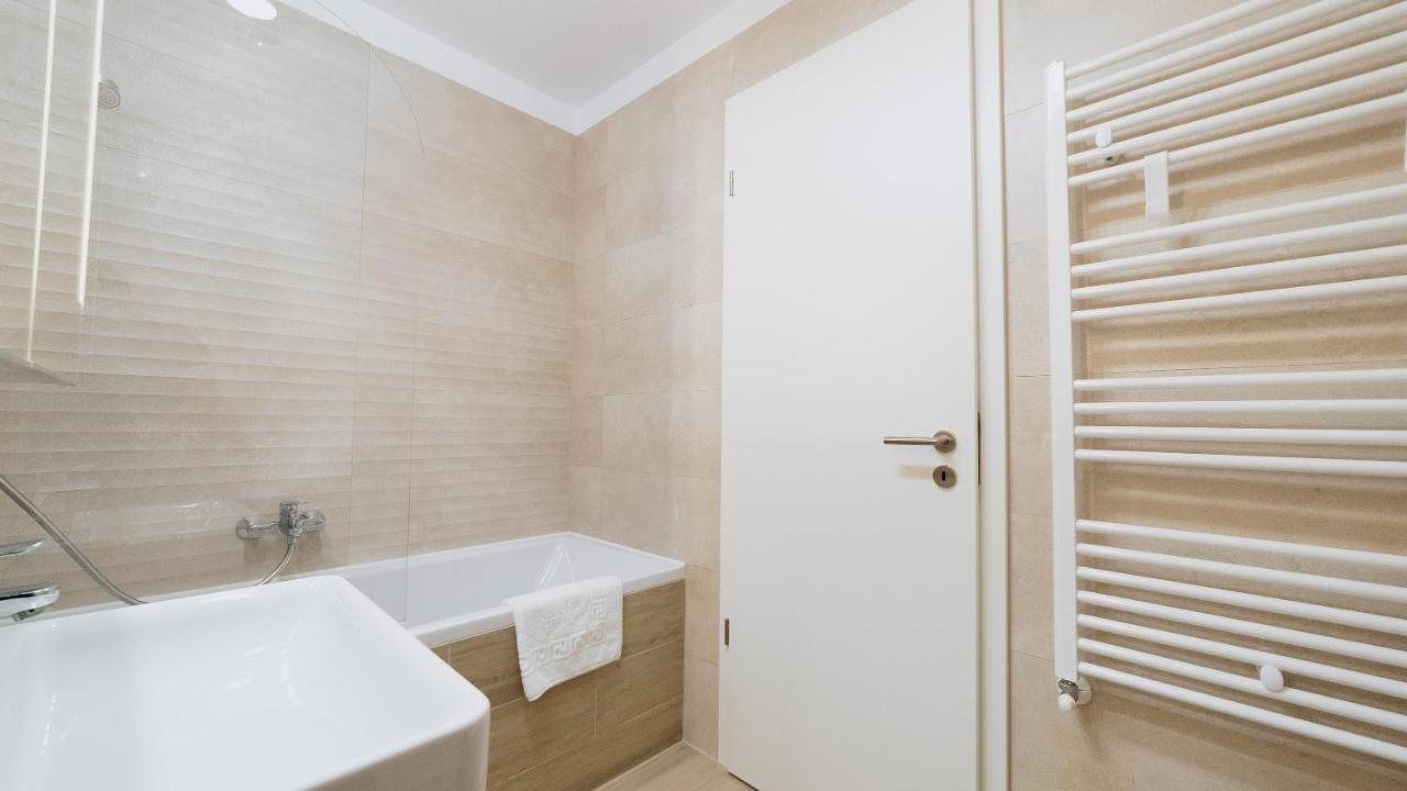 Sweet memories Apart Coresi 1 Braşov Exterior foto